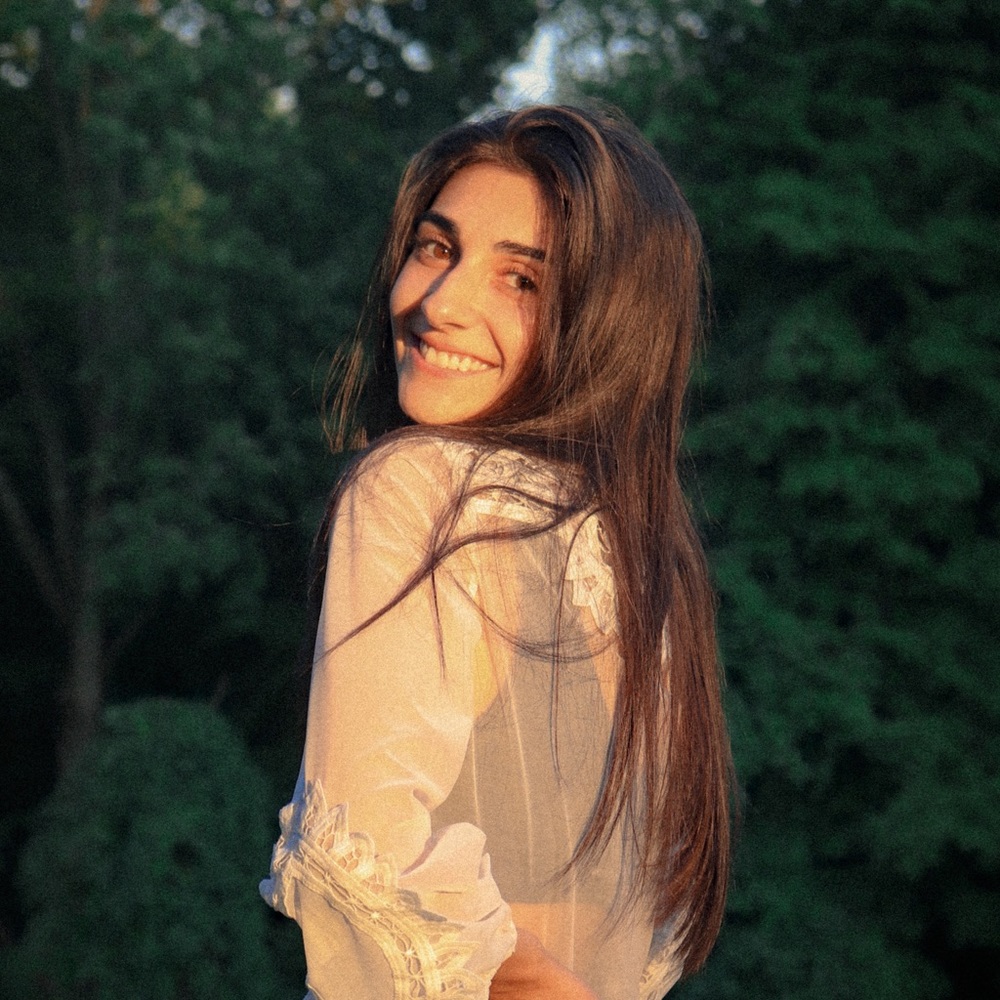 Meet your Posher, Maria